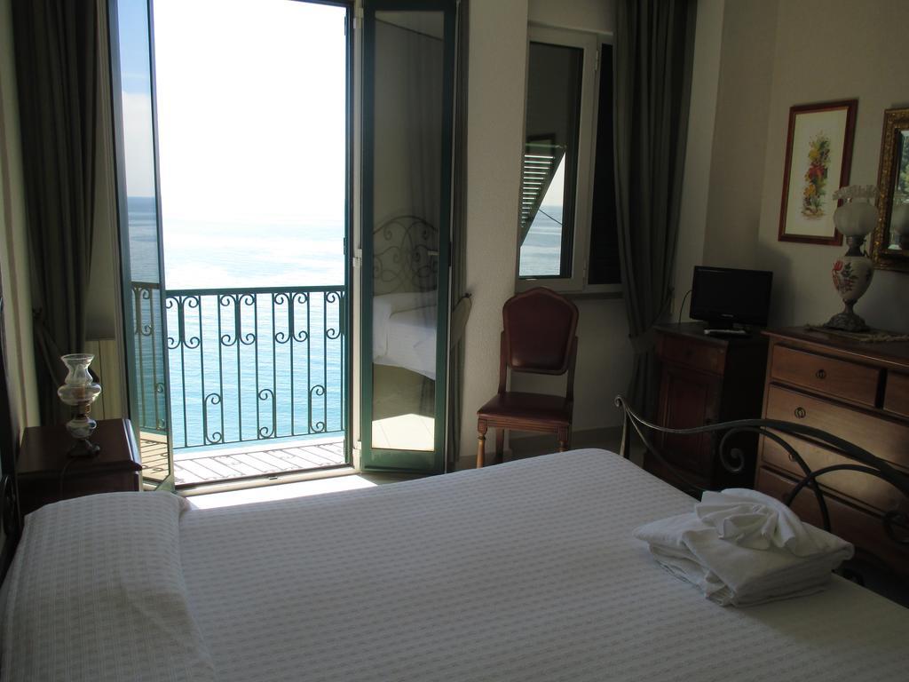 Leopold Hotel Moneglia