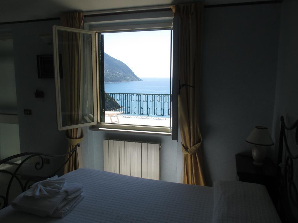 Leopold Hotel