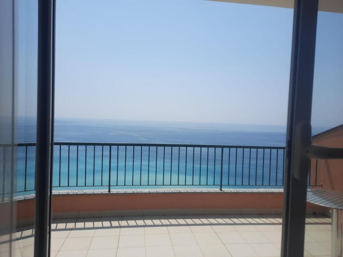 Leopold Hotel 3*