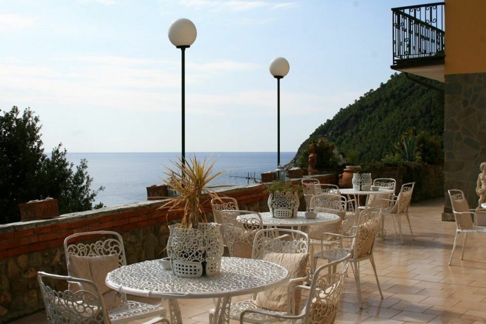 Leopold Hotel 3*